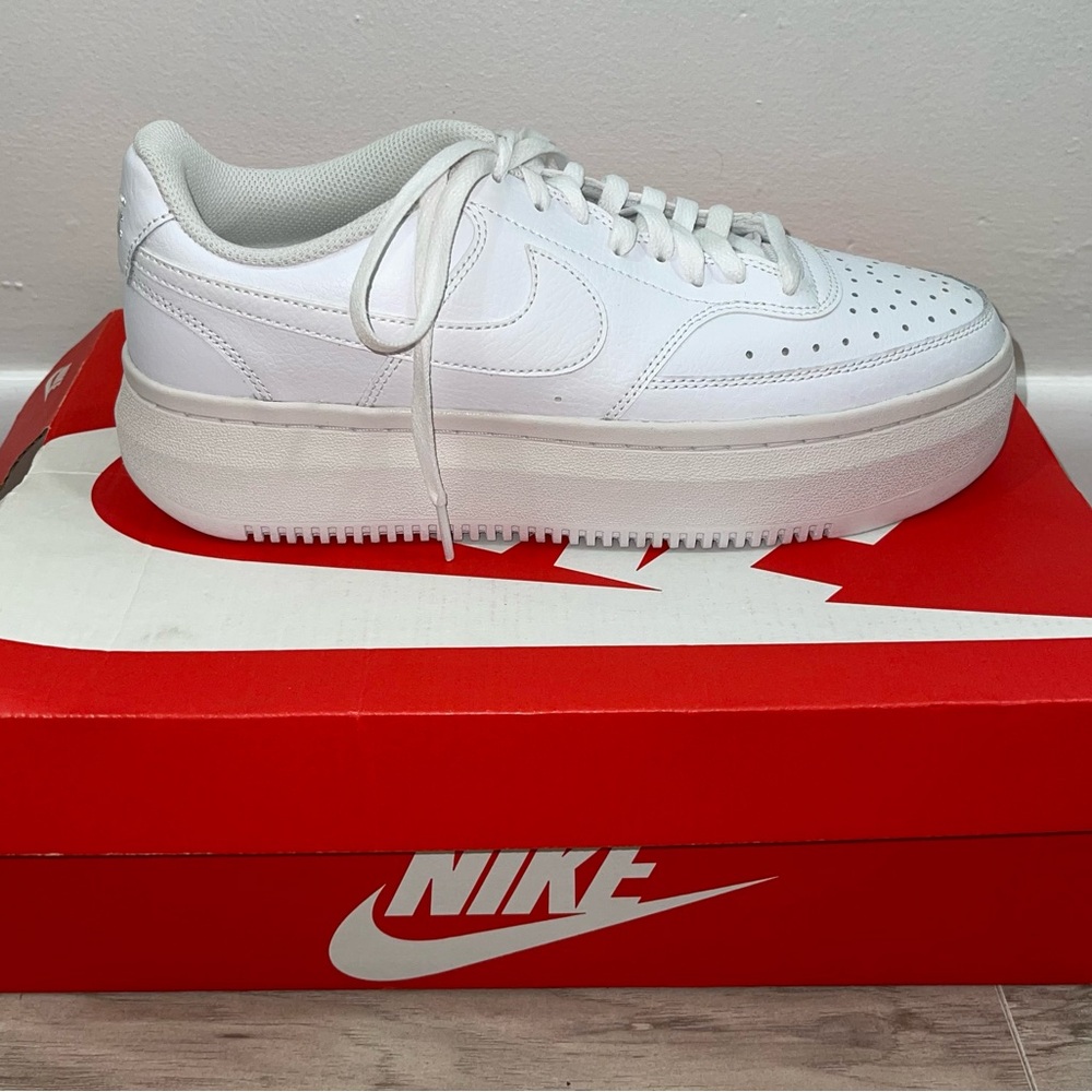 Nike Court Vision Alta